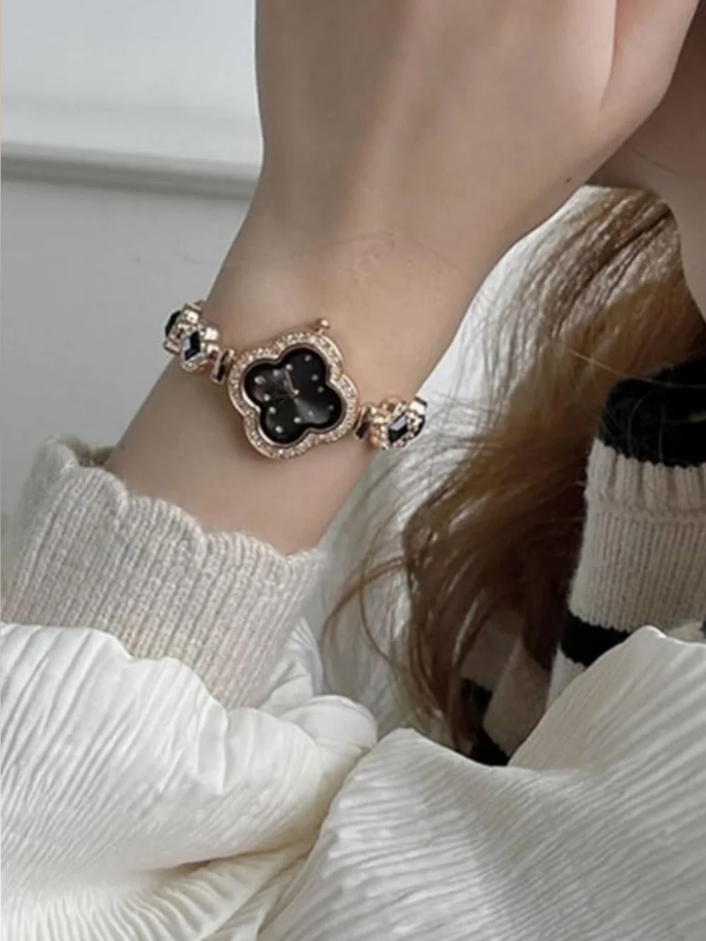 Watch-Black 4 Leaf Clover Rose Gold Watches, Diamond like Bracelet Slim Watch